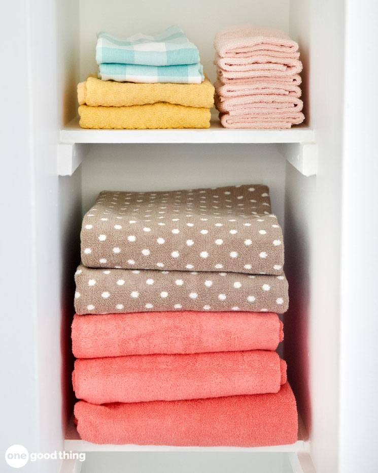 folding towels